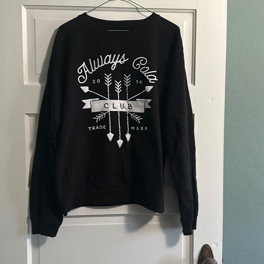 Girrlscout always cold club crewneck sweater size medium